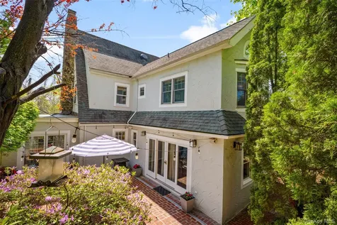 12 Parkway Street Larchmont NY 10538