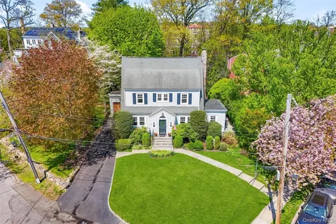 12 Parkway Street Larchmont NY 10538