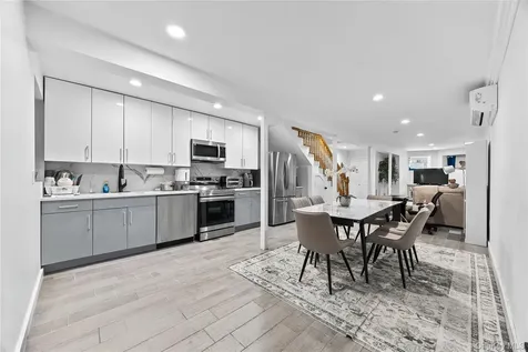 203 E Prospect Avenue Mount Vernon NY 10550
