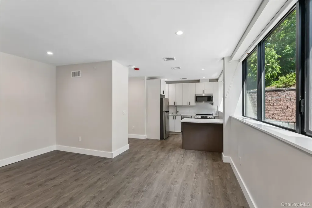 780 New York Avenue Huntington NY 11043