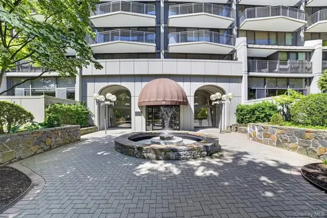 15 Stewart Place White Plains NY 10603