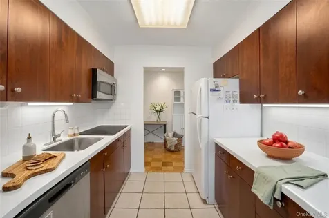 15 Stewart Place White Plains NY 10603