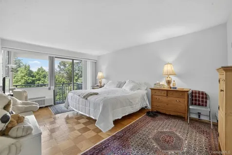 15 Stewart Place White Plains NY 10603