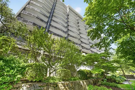15 Stewart Place White Plains NY 10603