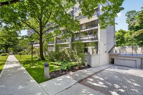 15 Stewart Place White Plains NY 10603
