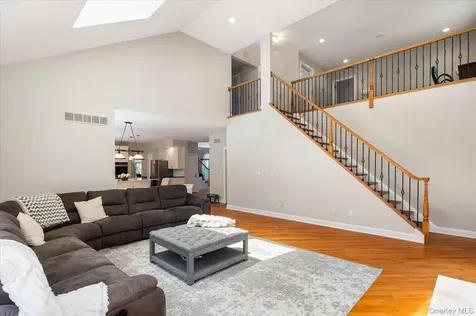 10 Kipps Court Somers NY 10589