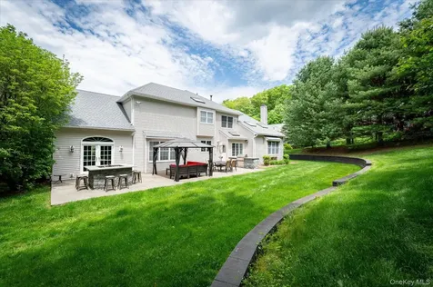 10 Kipps Court Somers NY 10589