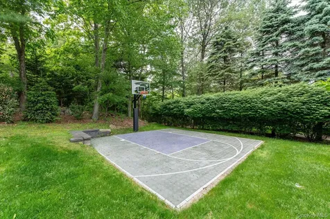 10 Kipps Court Somers NY 10589