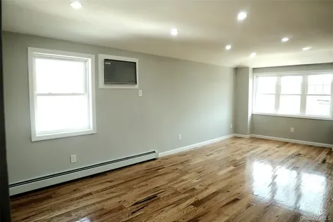14514 226th Street Springfield Gardens NY 11413