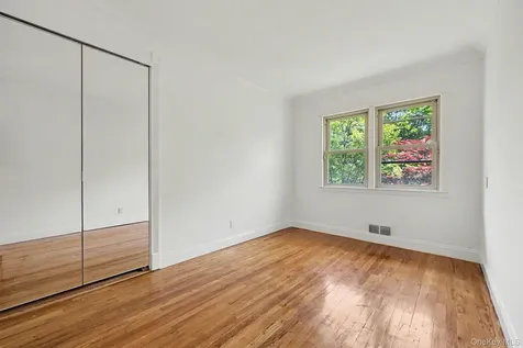 70 Richbell Road White Plains NY 10605