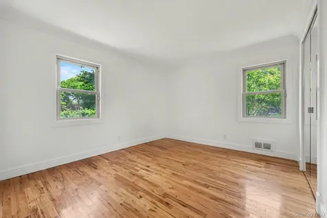 70 Richbell Road White Plains NY 10605