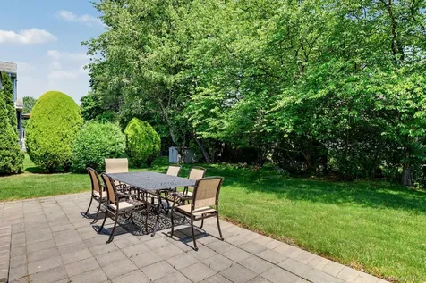 70 Richbell Road White Plains NY 10605