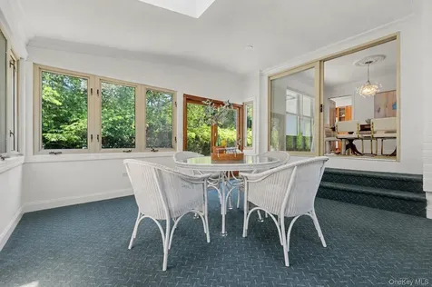 70 Richbell Road White Plains NY 10605