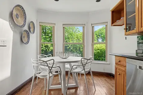 70 Richbell Road White Plains NY 10605