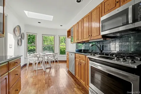 70 Richbell Road White Plains NY 10605