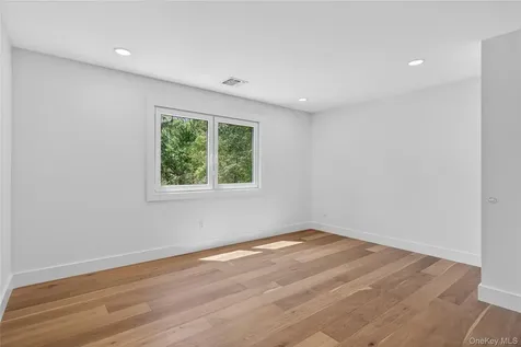 364 Old Farmingdale Road West Babylon NY 11704