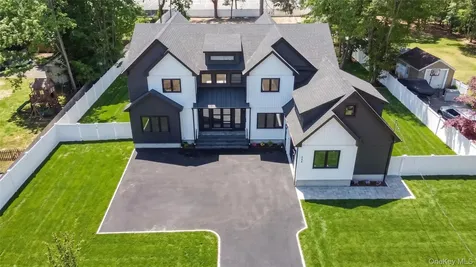 364 Old Farmingdale Road West Babylon NY 11704