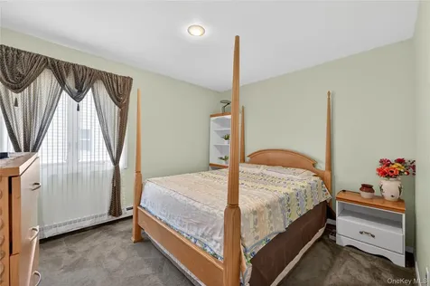 9 Smith Place Williston Park NY 11596