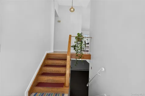 9 Smith Place Williston Park NY 11596