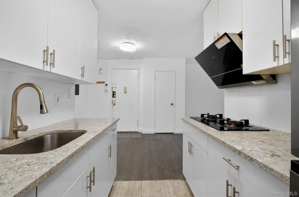 132-35 Sanford Avenue Flushing NY 11355