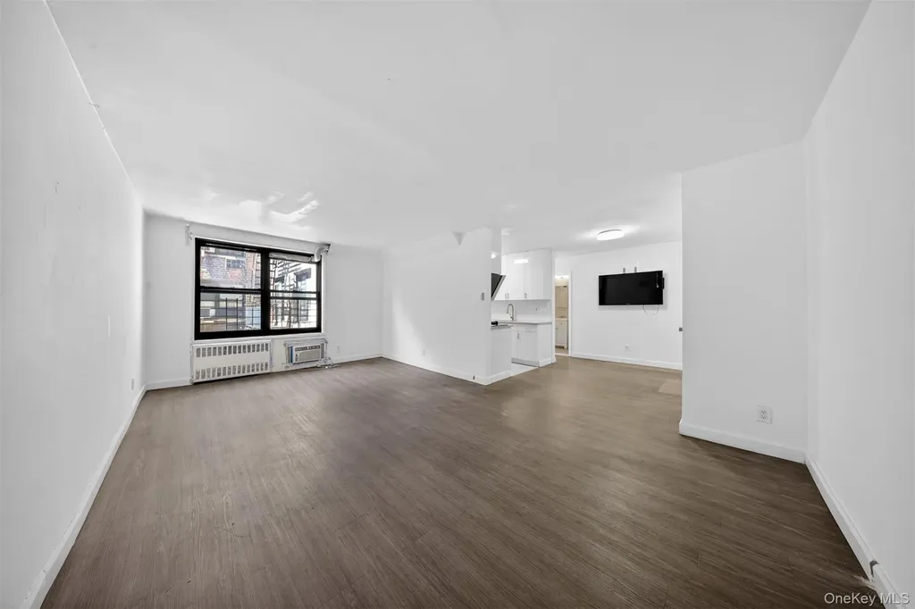 132-35 Sanford Avenue Flushing NY 11355