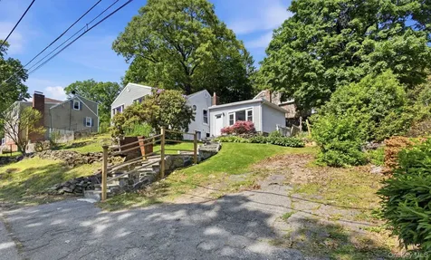 21 Mary Avenue Mahopac NY 10541