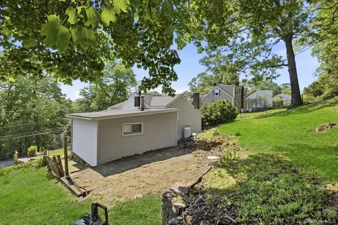 21 Mary Avenue Mahopac NY 10541