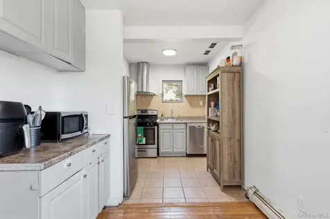 21 Mary Avenue Mahopac NY 10541