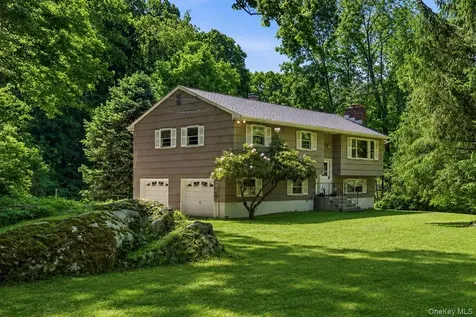 17 Yerkes Road North Salem NY 10560
