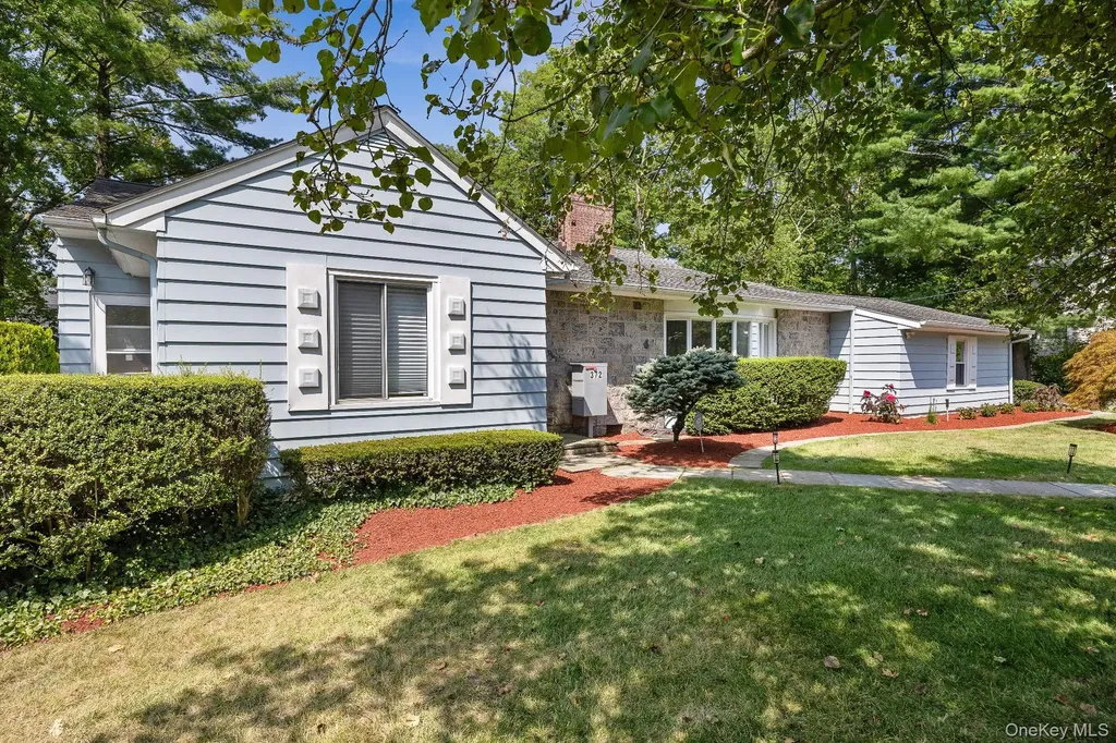 372 Heathcote Road Scarsdale NY 10583