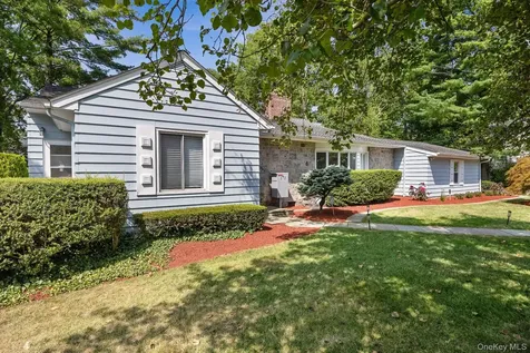 372 Heathcote Road Scarsdale NY 10583