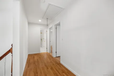 372 Heathcote Road Scarsdale NY 10583