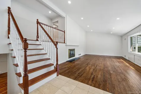372 Heathcote Road Scarsdale NY 10583