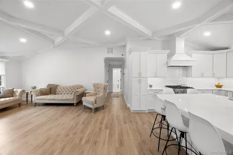 38 Long Meadow Place South Setauket NY 11720
