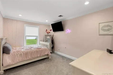 38 Long Meadow Place South Setauket NY 11720