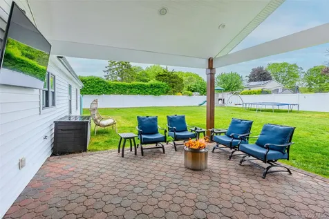 38 Long Meadow Place South Setauket NY 11720
