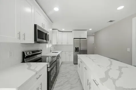 4 Evans Street Coram NY 11727