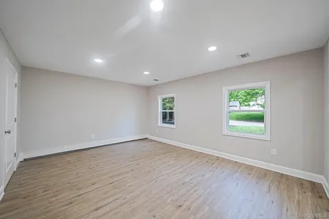 4 Evans Street Coram NY 11727