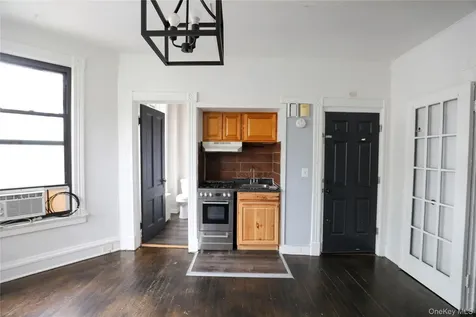 141 Saint James Street Kingston NY 12401