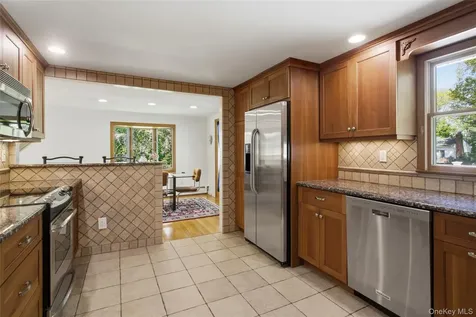 32 Meadow Ridge Road Brewster NY 10509