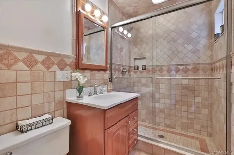 6 Raven Way Pleasantville NY 10570