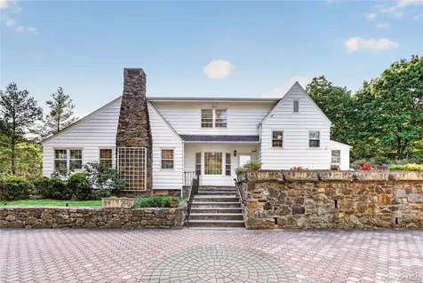 6 Raven Way Pleasantville NY 10570