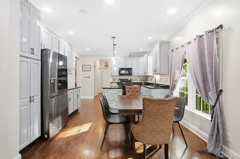 1 Donahue Court Buchanan NY 10511