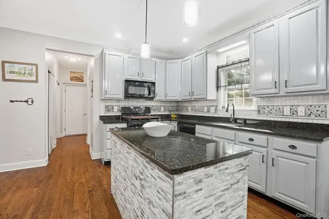 1 Donahue Court Buchanan NY 10511