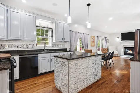 1 Donahue Court Buchanan NY 10511