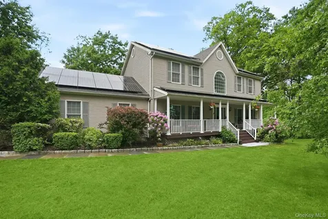 1 Donahue Court Buchanan NY 10511