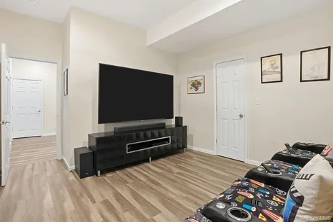 1 Donahue Court Buchanan NY 10511