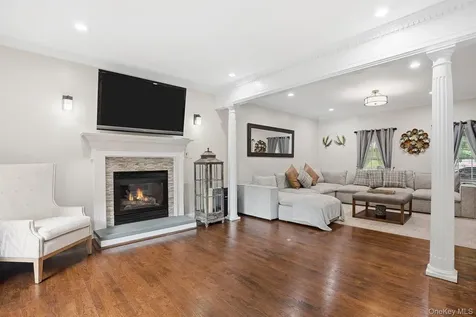 1 Donahue Court Buchanan NY 10511
