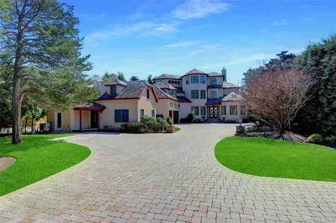 265 Asharoken Avenue Northport NY 11768