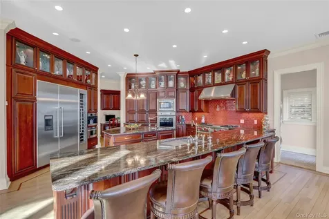 265 Asharoken Avenue Northport NY 11768